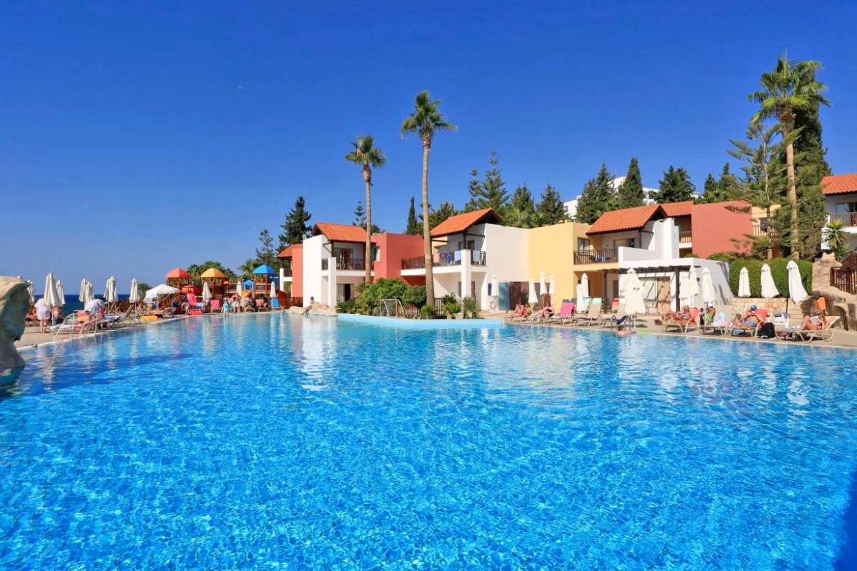 aqua sol holiday village paphos cyprus