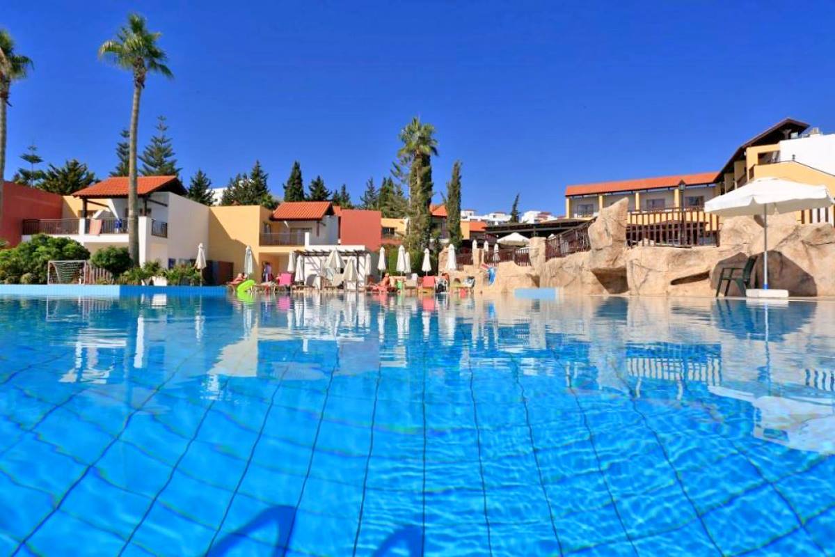 aqua sol holiday village paphos