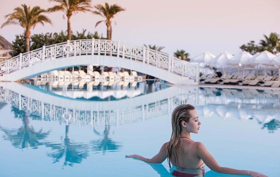 acapulco spa resort fivestar pool