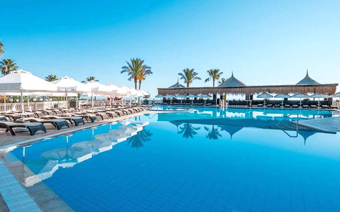 vuni palace pool north cyprus