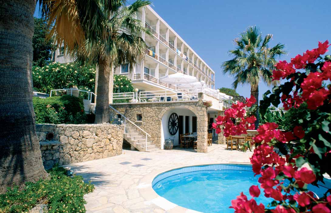 Denizkizi pool view kyrenia