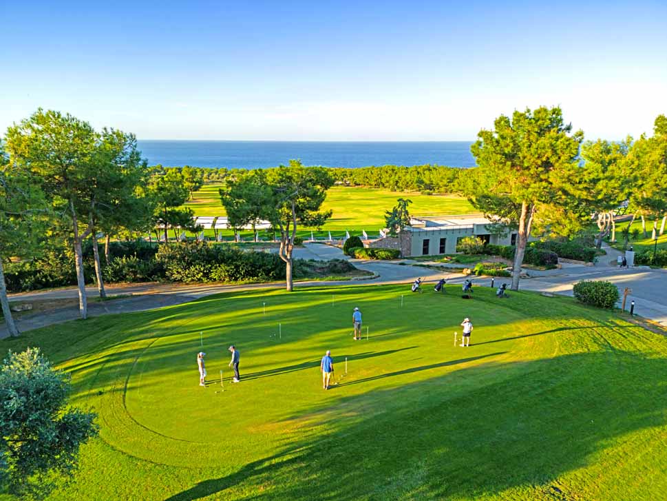 korineum golf resort golf area