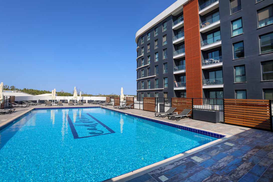 6 caddeminn swimming pool view famagusta