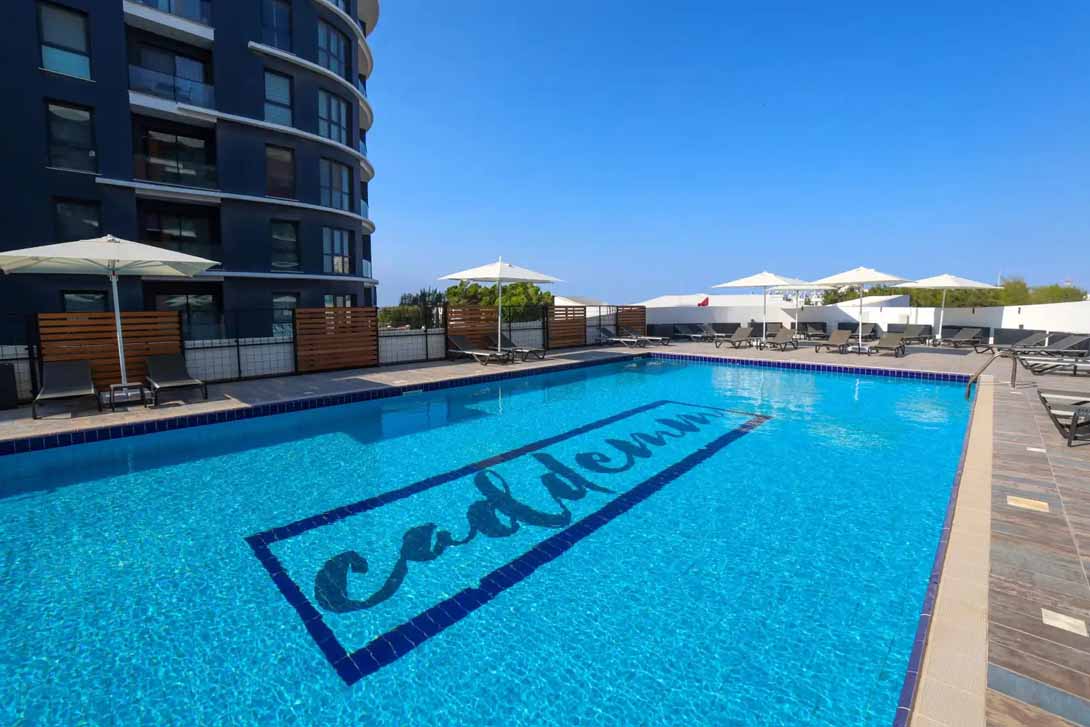 32 caddeminn pool side famagusta