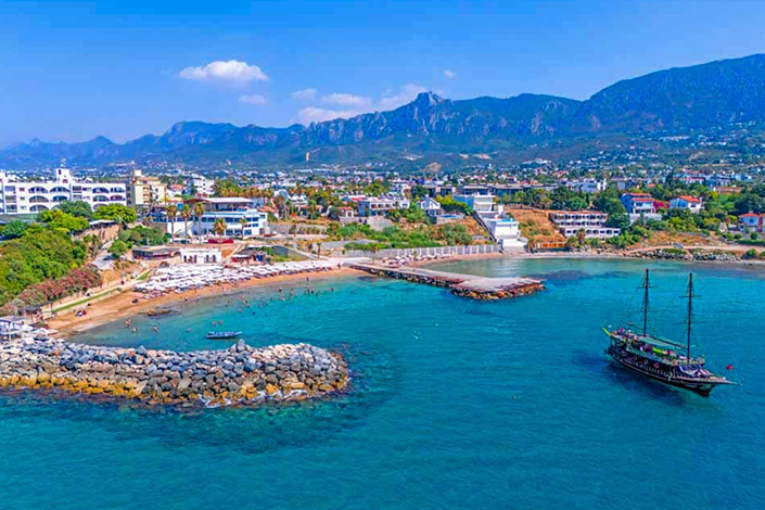 Karvensaray Beach, Kyrenia