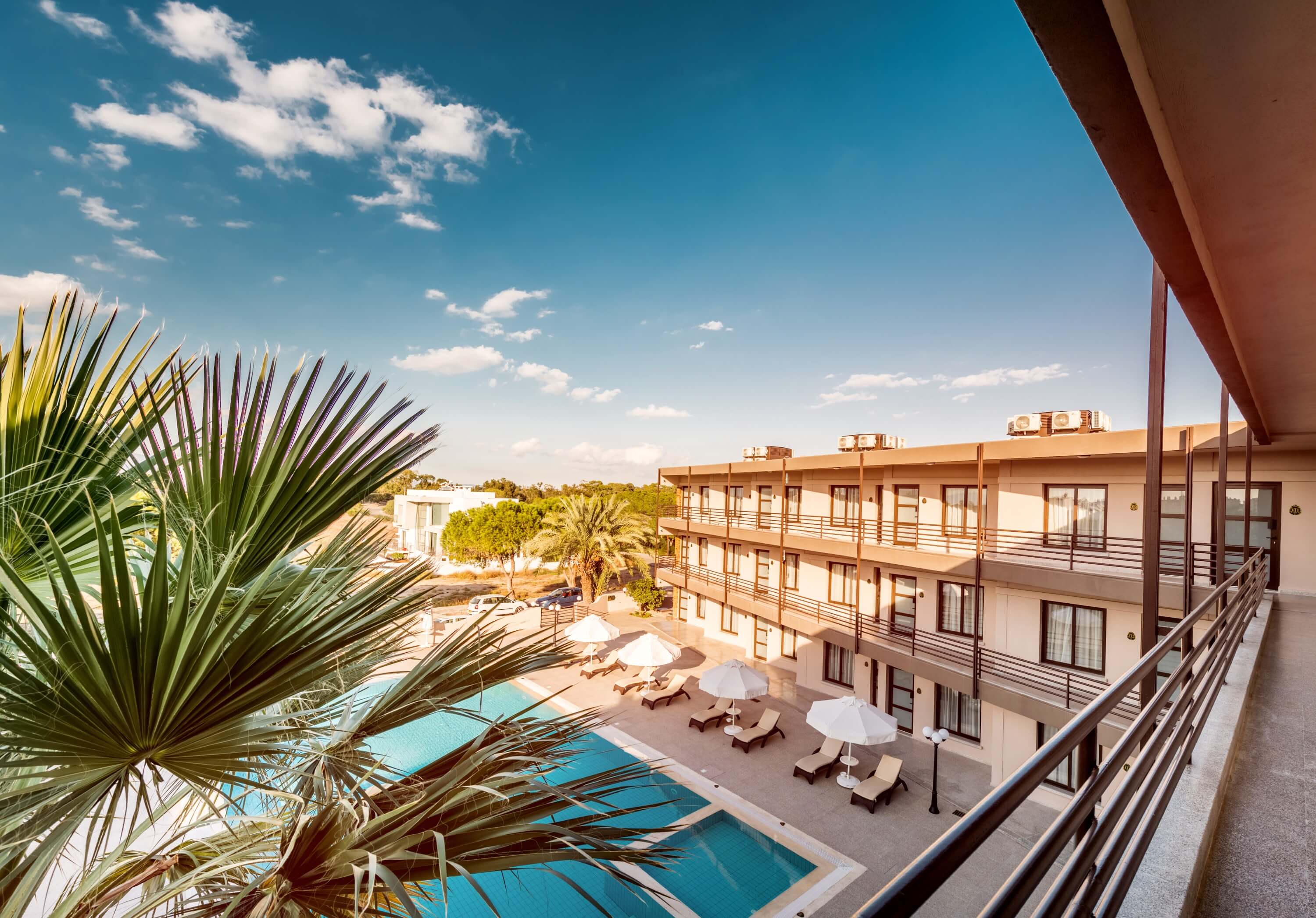 oscar park hotel pool view